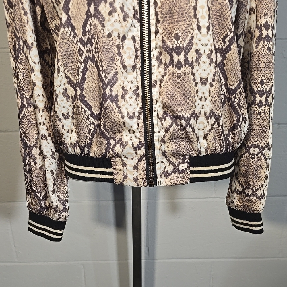 Women's Snake Print Bomber Jacket - Picture 3 of 8